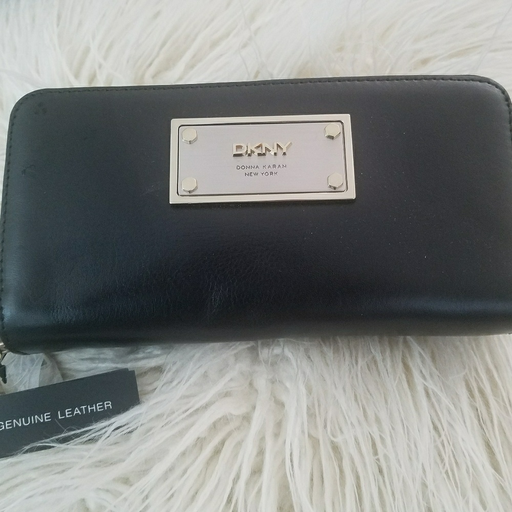 DONNA KARAN PURSE